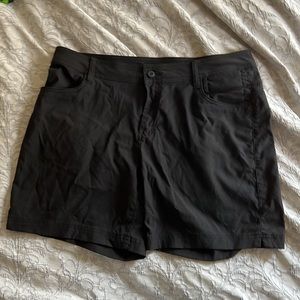 Prana black Halle shorts, 7 in. inseam EUC